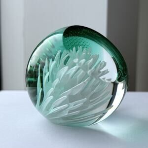 Caithness Cauldron Scotland Paperweight White Aster Controlled Bubble Bullicante